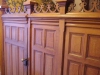 Mooie details, zoals de unieke houten deur voor de trap